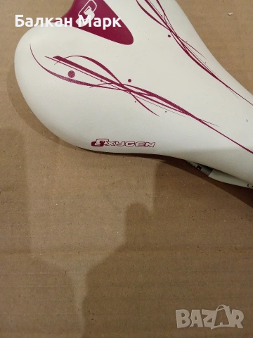 Дамска седалка за велосипед Oxygen Damsel (Selle Italia) – НОВА, снимка 4 - Части за велосипеди - 55223151