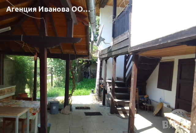 Две къщи в един парцел, снимка 4 - Къщи - 53826804