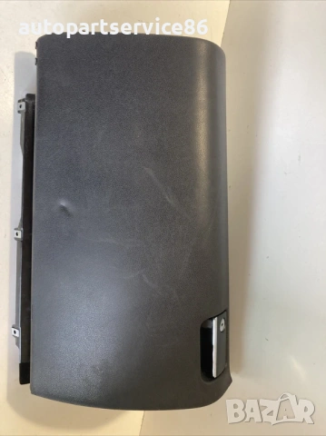 Барче/отделение за ръкавици черно за Mercedes ML W164 (2007) A1646800391