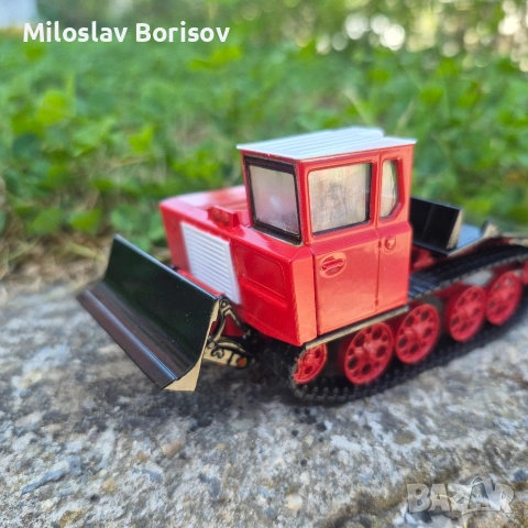 ТДТ-55 ОНЕЖЕЦ В МАЩАБ 1:43, снимка 4 - Колекции - 55081798