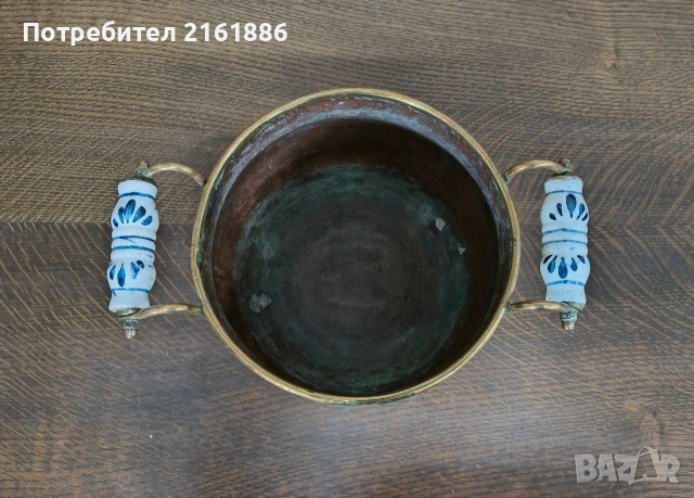 Месингова кашпа с порцеланови дръжки , снимка 3 - Декорация за дома - 54492874