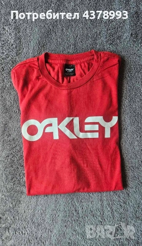 Оригинална мъжка тениска Oakley (Размер M) – Червена, отлично състояние, снимка 2 - Тениски - 54933945