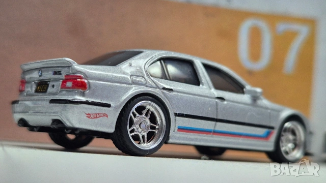 hot wheels колички , снимка 2 - Колекции - 54733094