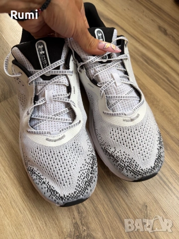 Оригинални мъжки маратонки Under Armour HOVR™  ! 46 н, снимка 3 - Маратонки - 54657644