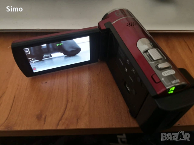 Видеокамера Sony DCR SX34, снимка 2 - Камери - 54503909