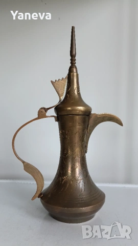Vintage , традиционен арабски съд за кафе, известен като далла (Dallah). , снимка 6 - Декорация за дома - 54161006