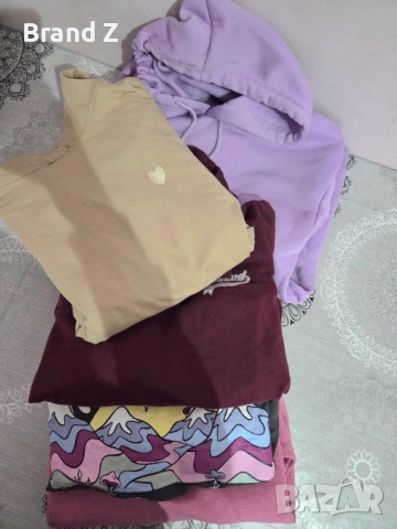 Лот 5 бр суитшъра 10 /11г 