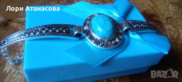 Елегантна гривна с твърда основа в етно стил. Акцентът е върху камъка , снимка 4 - Гривни - 54003196