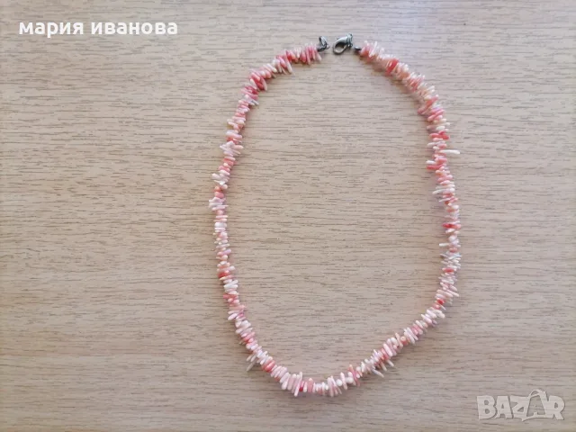 Колие от естествен корал сьомга 