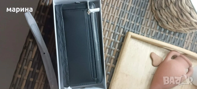 Ново оригинално Guess , снимка 2 - Портфейли, портмонета - 54589790
