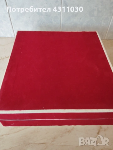 Нови кристални чаши в червена кадифена кутия от 80-те години, снимка 10 - Сервизи - 54203941