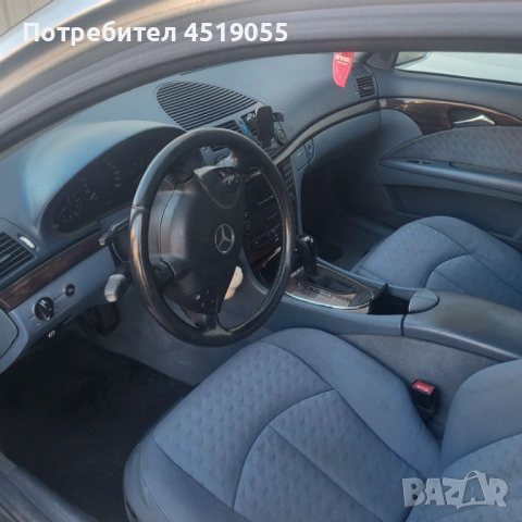 Продавам Мерцедес Е 220, модел 2003 г. 150 к. с. , снимка 4 - Автомобили и джипове - 53968205
