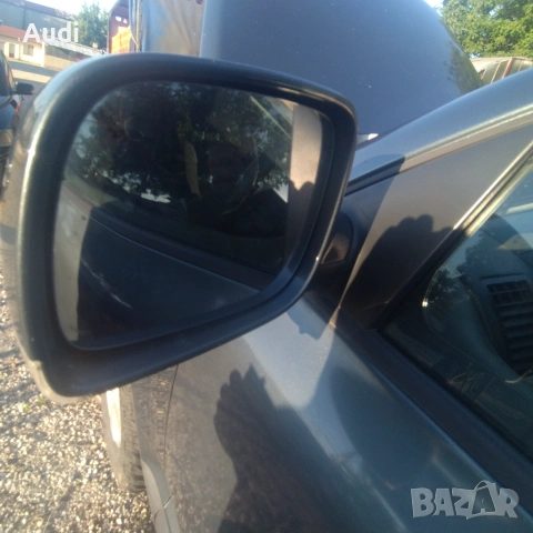 Комплект огледала за VW TOUAREG 2004г. Дясното огледало има забележка на блендата, снимка 4 - Части - 55236211