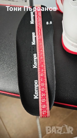 Дамски маратинки Kempa 41.5 номер uk 8.5, снимка 8 - Маратонки - 54208190