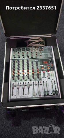 Смесителен пулт Behringer Xenyx X1204USB + Твърд куфар Thomann