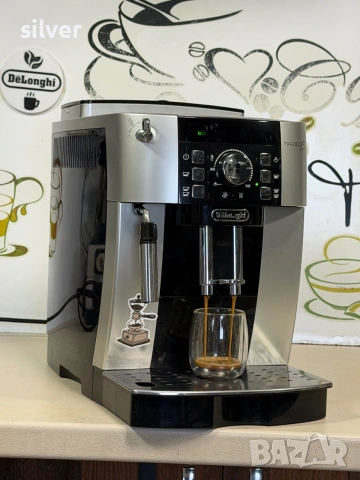 Кафемашина кафе автомат delonghi magnifica S с гаранция, снимка 4 - Кафемашини - 55196318