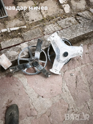 Желязна кръстачка за пералня Miele , снимка 2 - Перални - 54202895