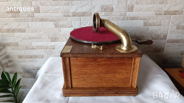 Стар грамофон с манивела - EUFON - 1909г. - Made in Hungary, снимка 10 - Антикварни и старинни предмети - 53992504