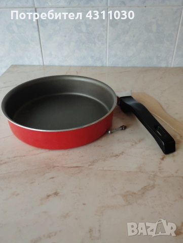 Нов тефлонов тиган от 80-те години, снимка 4 - Съдове за готвене - 54203805