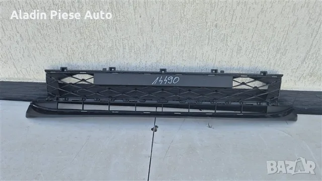 Долна решетка предна броня Skoda Superb година 2024 2025 2026 код 3P0853677