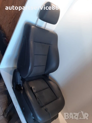 Седалка предна десна черна кожа за Mercedes W212 2.2 CDI (2012) 2.2Cdi, снимка 3 - Части - 54080311