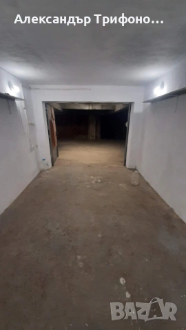 Продава гараж  ул."Г.Бенковски 52", снимка 6 - Гаражи и паркоместа - 53994105
