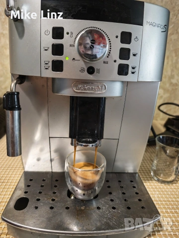 Delonghi ECAM 22.110.SB Magnifica S, снимка 4 - Кафемашини - 54720297