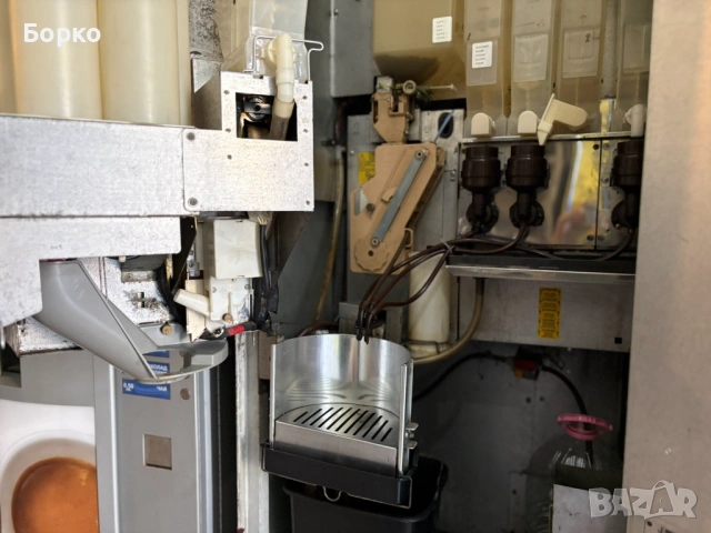 кафемашина Зануси Спацио вендинг, Zanussi Spazio vending, снимка 5 - Вендинг машини - 54863465