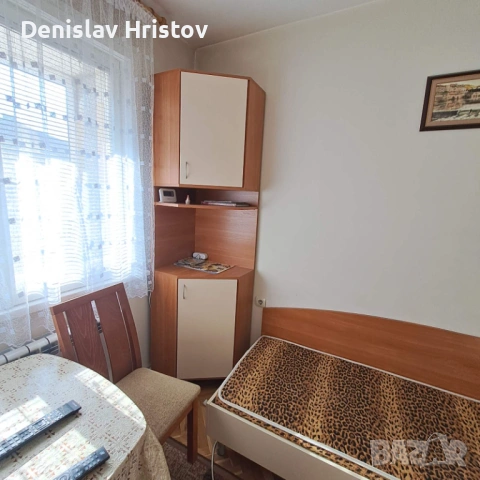 Легла с матраци + ракла и ъглов шкаф, снимка 2 - Спални и легла - 54393061