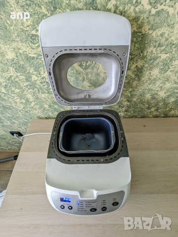 Хлебопекарна Zelmer ZBM0900W | 600W | 8 програми, снимка 3 - Хлебопекарни - 55273584