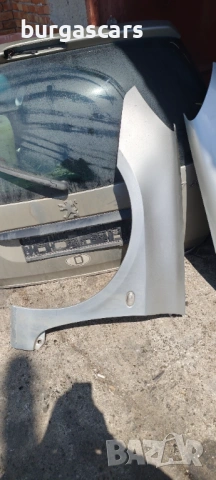 Калник ляв десен Peugeot 307 SW, снимка 2 - Части - 54463048