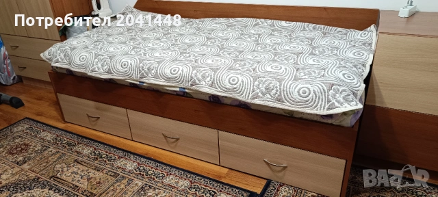 Легло с чекмеджета и матрак, снимка 4 - Спални и легла - 54746447