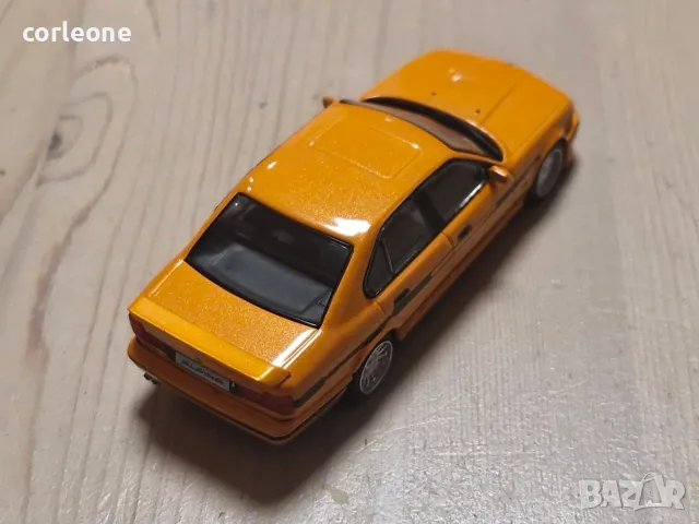 BMW ALPINA B10 Biturbo E34 1994 - мащаб 1:43 на Solido моделът е нов в PVC дисплей-кейс, снимка 8 - Колекции - 55567707
