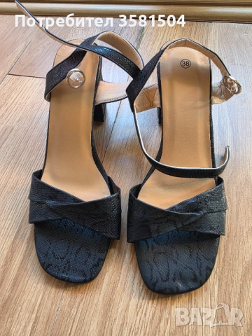 Дамски обувки с ток