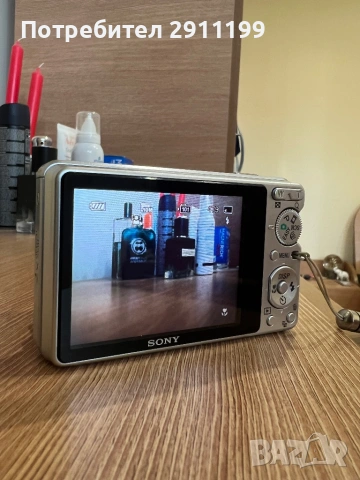 Фотоапарат Sony 10,1 Mp с подаръци, снимка 7 - Фотоапарати - 54657475