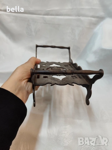 Антикварна кована подложка за чугунени ютии (1878 г.) – Уникат с инициали "МТ", снимка 5 - Антикварни и старинни предмети - 54214131