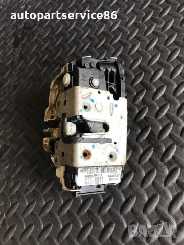 Заключващ механизъм за задна лява врата за Chrysler Sebring (2006-2011) 04589439Ac