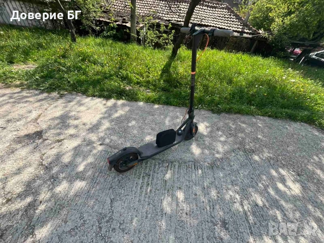 КАТО НОВА: Електрическа тротинетка Segway Ninebot F-серия + Подарък чанта, снимка 5 - Други спортове - 54387643