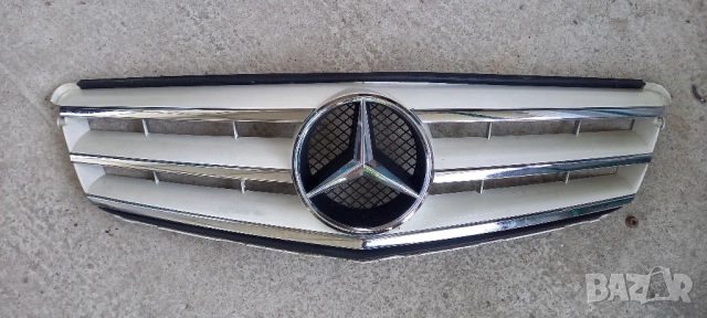 Решетка Mercedes W204 C-Class