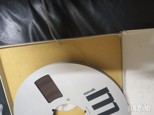 Магнетофонна ролка Maxell с лента и кутия. 26,5см. 10,5" В много добро състояние 80€, снимка 3 - Други - 54319386