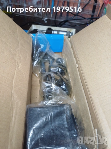 Продавам магнитна стойка за поставяне на измервателни урефи, снимка 2 - Измервателни инструменти - 54237842