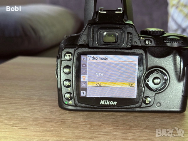Nikon D40 с обектив Nikon AF-S DX NIKKOR 18-55mm f/3.5-5.6G II ED, снимка 16 - Фотоапарати - 55050190