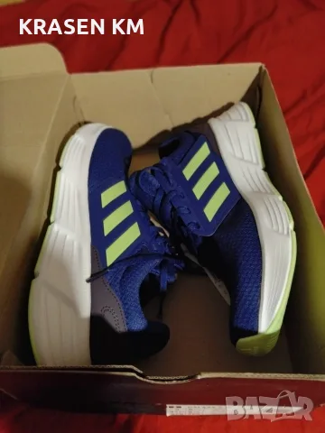 ADIDAS 42 numerous. 