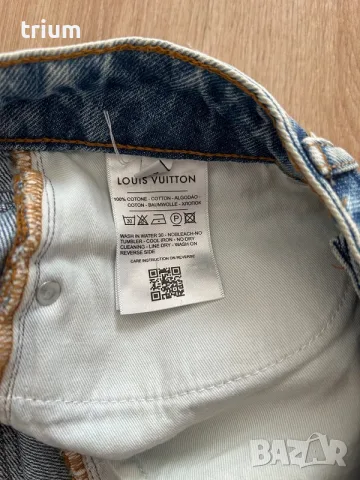 Два броя дамски къси дънкови панталони Louis Vuitton и Benetton, 28 номер, снимка 5 - Къси панталони и бермуди - 55300432