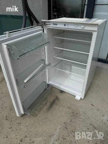 Малък хладилник Миеле 
