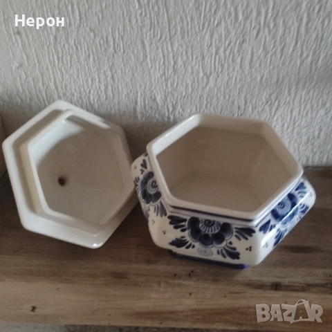 Порцеланова бонбониера, снимка 2 - Кутии за храна - 55168527