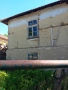 Продавам къща с двор, снимка 1