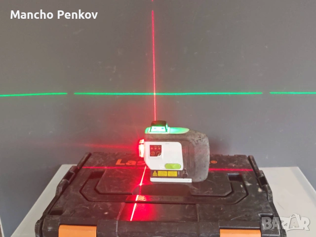Професионален комбиниран лазерен нивелир Laserliner (зелен и червен лазер) – Пълен комплект в куфар , снимка 3 - Други инструменти - 54923444