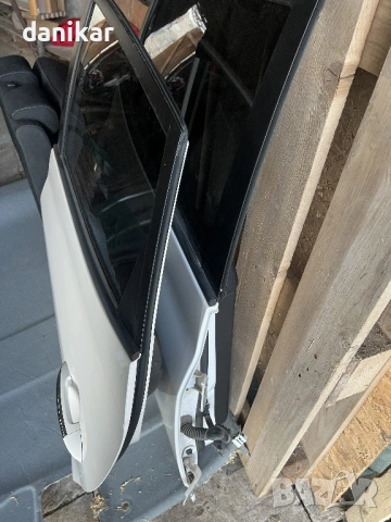 Врати за Hyundai IX20, снимка 2 - Части - 54319767