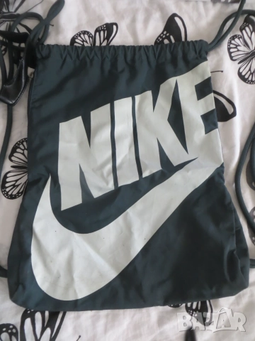 Шапки, мешки  чантичка Nike, снимка 12 - Спортна екипировка - 50436929